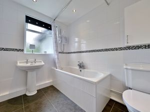 Photo 33- click for photo gallery